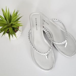 ☘Bandolino silver sandals